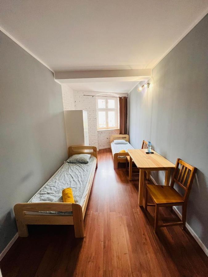Hostel Woku Swiebodzice Exterior photo